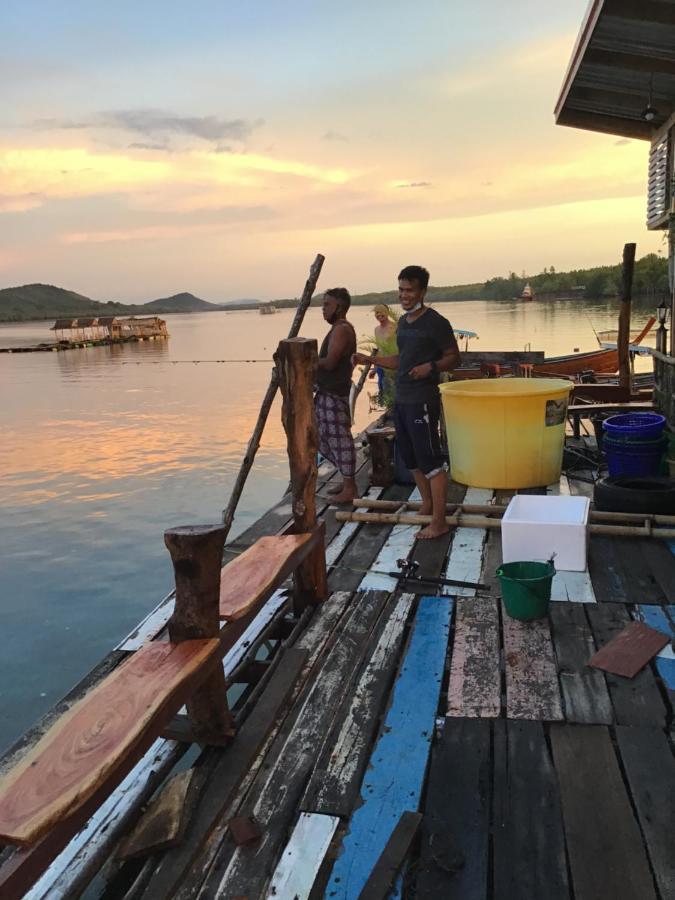 Homestay&Chaoleyseafoodrestaurant Ko Pu Exterior foto